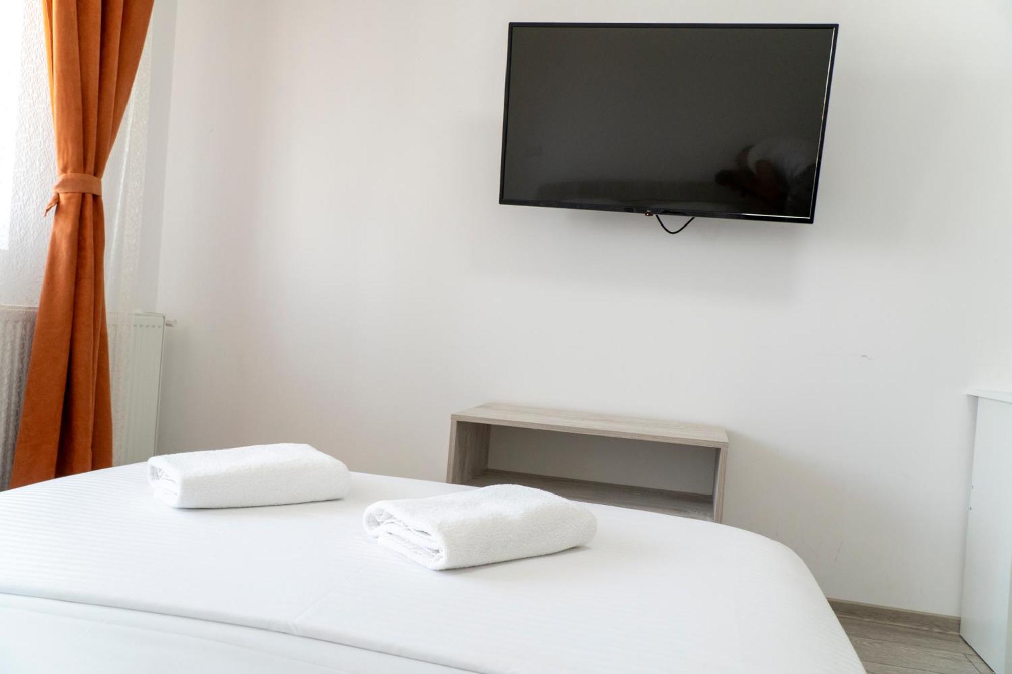 Center Apartment Palas Mall View ヤシ エクステリア 写真