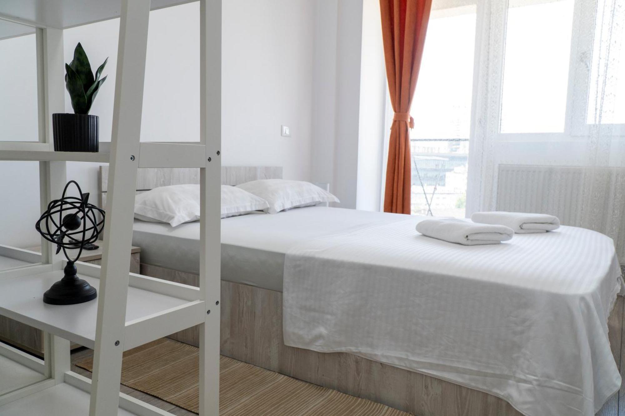 Center Apartment Palas Mall View ヤシ エクステリア 写真